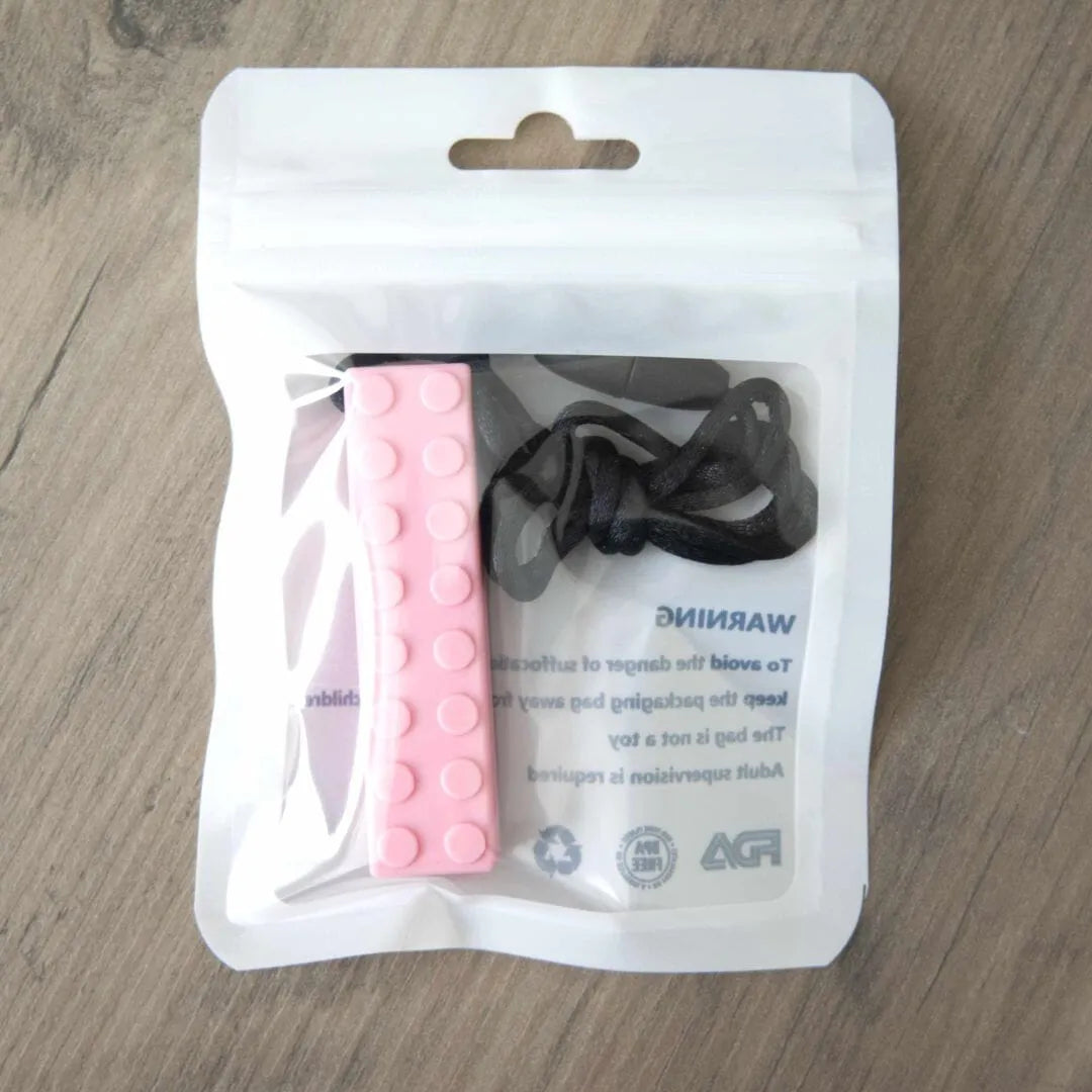Block Pendant Chew Necklace Pink 