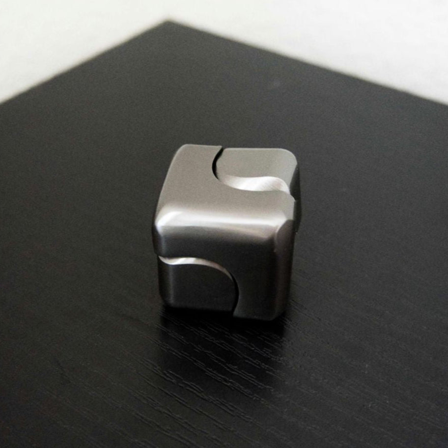 Fidget Cube Spinner Silver 